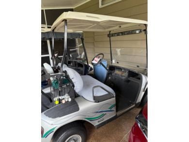 This lovely, manufacture home is on leased land in Lake Fairways on Pine Lakes Country Club in Florida - for sale on GolfHomes.com, golf home, golf lot