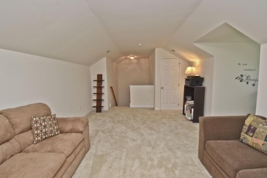 Enjoy easy, carefree living in this BEAUTIFUL 3bd/2.5ba Townhome on Country Club of the Poconos Golf Course in Pennsylvania - for sale on GolfHomes.com, golf home, golf lot