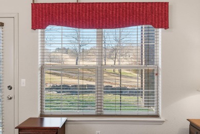 Beautiful 1 bedroom condo in the desirable Stonebridge Village! on Ledgestone Country Club and Golf Course in Missouri - for sale on GolfHomes.com, golf home, golf lot