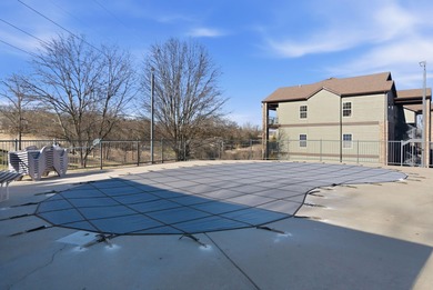 Beautiful 1 bedroom condo in the desirable Stonebridge Village! on Ledgestone Country Club and Golf Course in Missouri - for sale on GolfHomes.com, golf home, golf lot