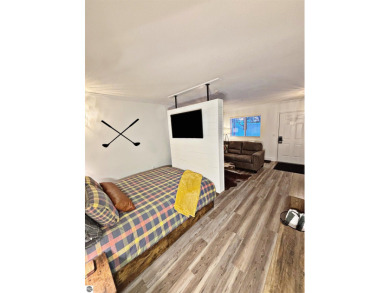 Recently renovated studio condo right in the heart of Shanty on Shanty Creek Golf Course in Michigan - for sale on GolfHomes.com, golf home, golf lot