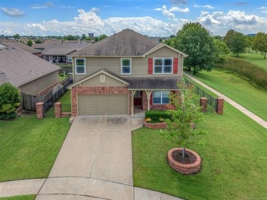 Discover this beautifully cared for 4-bedroom, 2 1/2  bath home on Broken Arrow Golf and Athletic Club in Oklahoma - for sale on GolfHomes.com, golf home, golf lot