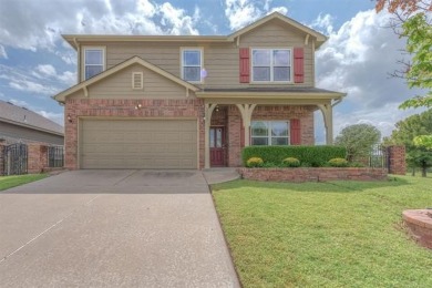 Discover this beautifully cared for 4-bedroom, 2 1/2  bath home on Broken Arrow Golf and Athletic Club in Oklahoma - for sale on GolfHomes.com, golf home, golf lot