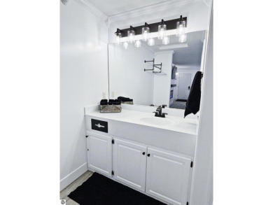 Recently renovated studio condo right in the heart of Shanty on Shanty Creek Golf Course in Michigan - for sale on GolfHomes.com, golf home, golf lot