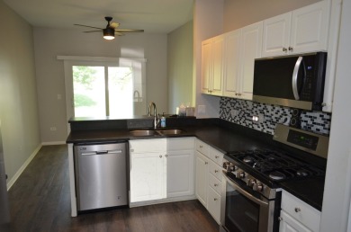 Ranch townhome with bright exposure and many newer upgrades on The Links at Carillon in Illinois - for sale on GolfHomes.com, golf home, golf lot