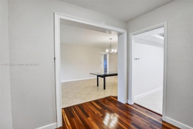 Beautifull 2-bed, 2-bath condo with 1,385 SF of spacious living on Pine Island Ridge Country Club in Florida - for sale on GolfHomes.com, golf home, golf lot