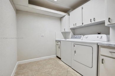 Beautifull 2-bed, 2-bath condo with 1,385 SF of spacious living on Pine Island Ridge Country Club in Florida - for sale on GolfHomes.com, golf home, golf lot