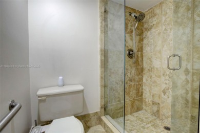 Beautifull 2-bed, 2-bath condo with 1,385 SF of spacious living on Pine Island Ridge Country Club in Florida - for sale on GolfHomes.com, golf home, golf lot