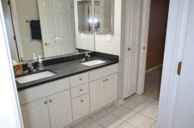 Ranch townhome with bright exposure and many newer upgrades on The Links at Carillon in Illinois - for sale on GolfHomes.com, golf home, golf lot
