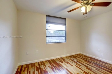 Beautifull 2-bed, 2-bath condo with 1,385 SF of spacious living on Pine Island Ridge Country Club in Florida - for sale on GolfHomes.com, golf home, golf lot