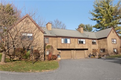 02/01/23 Price reduction. Ranch style condo with a 1 car garage on Oronoque Country Club in Connecticut - for sale on GolfHomes.com, golf home, golf lot