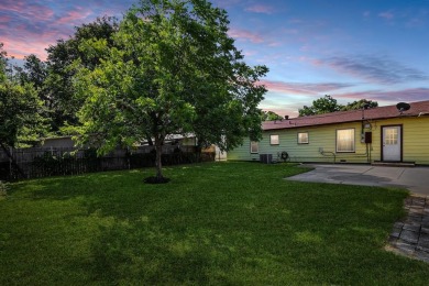 This charming single-story home offers 3 bedrooms, 1.5 bathrooms on Diamond Oaks Golf and Country Club in Texas - for sale on GolfHomes.com, golf home, golf lot