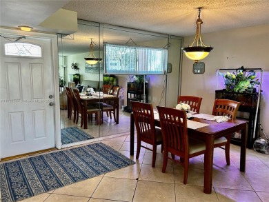 Beautiful first-floor unit featuring 1 bedroom and 1.5 bathrooms on Hollybrook Golf and Tennis Club  in Florida - for sale on GolfHomes.com, golf home, golf lot