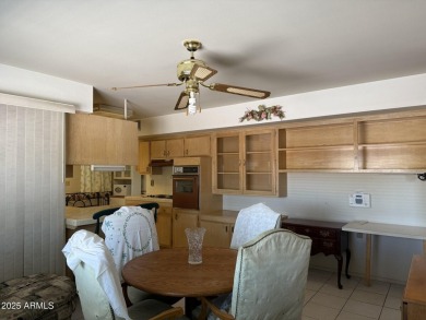 Charming 2 bedroom, 1.75 bath home with 1,514 sq ft in Sun on Sun City South Golf Course in Arizona - for sale on GolfHomes.com, golf home, golf lot