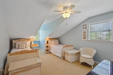 Lovely raised Acadian cottage on an oversized lot fronting the on Covington Country Club in Louisiana - for sale on GolfHomes.com, golf home, golf lot