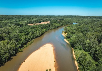 Looking for the ultimate hunting, fishing and boating retreat? on Meramec Lakes Golf Course in Missouri - for sale on GolfHomes.com, golf home, golf lot