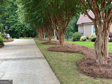 Sought after White Oak Community AND on the golf course! (18th on Canongate On White Oak Golf Course in Georgia - for sale on GolfHomes.com, golf home, golf lot