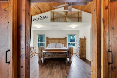 Well-maintained home located in the gated golf course community on De Cordova Bend Country Club in Texas - for sale on GolfHomes.com, golf home, golf lot
