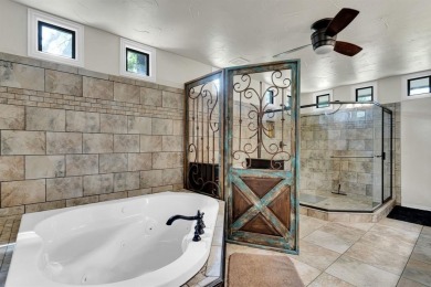 Well-maintained home located in the gated golf course community on De Cordova Bend Country Club in Texas - for sale on GolfHomes.com, golf home, golf lot