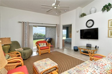 Welcome to Heritage Oaks Golf & Country Club, a charming and on Heritage Oaks Golf and Country Club in Florida - for sale on GolfHomes.com, golf home, golf lot
