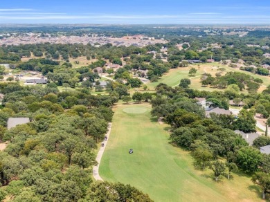 Well-maintained home located in the gated golf course community on De Cordova Bend Country Club in Texas - for sale on GolfHomes.com, golf home, golf lot