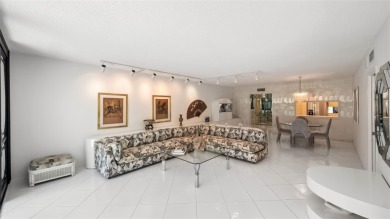New to the Market! Highly desired 1st-floor king-size unit on Oaks Country Club in Florida - for sale on GolfHomes.com, golf home, golf lot