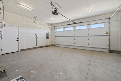 This brand-new 3-bedroom, 2-bathroom home in Council, Idaho on Council Mountain Golf Course in Idaho - for sale on GolfHomes.com, golf home, golf lot