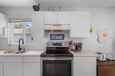 Welcome home to this delightful 2-bedroom, 2-bath villa that on Scepter Golf Club in Florida - for sale on GolfHomes.com, golf home, golf lot