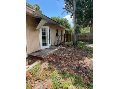 Fixer upper in prime location 10 mins away from Anna Maria on Bradenton Country Club in Florida - for sale on GolfHomes.com, golf home, golf lot