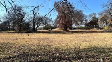 This beautiful oversized lot is the perfect location for your on Cedar Crest Golf Course in Texas - for sale on GolfHomes.com, golf home, golf lot