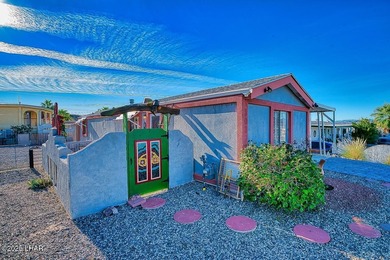 Charming 2-bedroom home featuring a split floor plan and an on The Refuge Golf and Country Club in Arizona - for sale on GolfHomes.com, golf home, golf lot