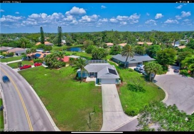 Charming single-family home located at 421 Marathon Ct, Naples on Lakewood Country Club in Florida - for sale on GolfHomes.com, golf home, golf lot