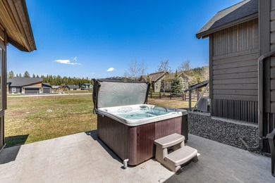 This 3,260 sq ft 4-bedroom, 2.5-bathroom home with a bonus room on McCall Municipal Golf Course in Idaho - for sale on GolfHomes.com, golf home, golf lot
