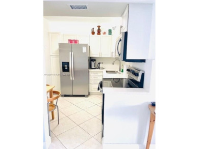 Bright and spacious 2b/2b condo has a split floor plan and on Turnberry Isle Resort and Club in Florida - for sale on GolfHomes.com, golf home, golf lot