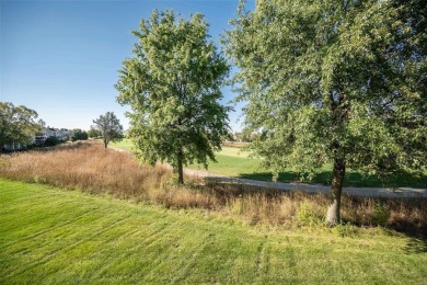 NEW PRICE!! MOTIVATED SELLER.
VILLA BACKS TO 7th FAIRWAY OF on Winghaven Country Club in Missouri - for sale on GolfHomes.com, golf home, golf lot