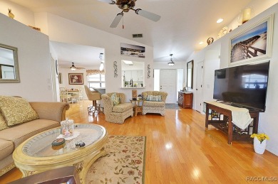 Welcome to this lovely, bright and updated 3 bedroom 2 bath 2 on Citrus Hills Golf Club in Florida - for sale on GolfHomes.com, golf home, golf lot