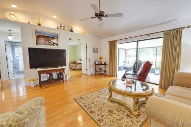 Welcome to this lovely, bright and updated 3 bedroom 2 bath 2 on Citrus Hills Golf Club in Florida - for sale on GolfHomes.com, golf home, golf lot