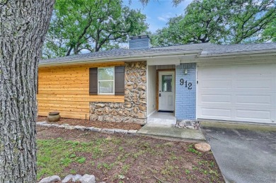 Discover your dream home on the #1 hole of Lake Kiowa's premier on Lake Kiowa Golf Course in Texas - for sale on GolfHomes.com, golf home, golf lot