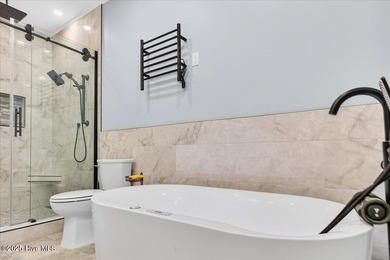 Seasonal Buyer Incentive: Close before year-end & receive a $10 on Brick Landing Plantation Yacht and Golf Club in North Carolina - for sale on GolfHomes.com, golf home, golf lot