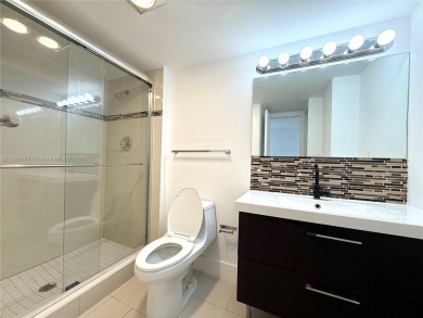 Don't miss the opportunity to live in the Heart of Aventura!!! on Turnberry Isle Resort and Club in Florida - for sale on GolfHomes.com, golf home, golf lot