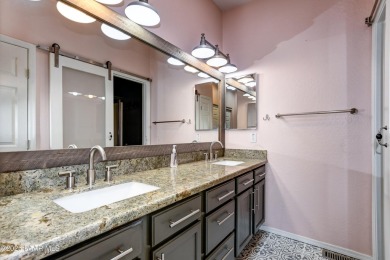 Gorgeous modern townhouse in Prescott Country Club. Move in on Prescott Golf and Country Club in Arizona - for sale on GolfHomes.com, golf home, golf lot