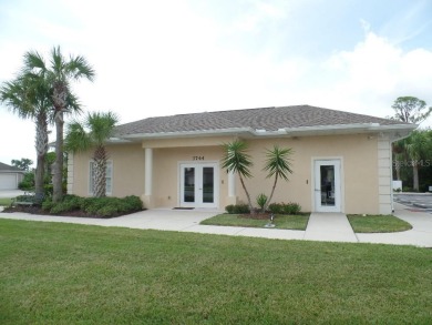 A 2/3 bedroom, 2 bath villa with wonderful lake views and a on Sabal Trace Golf and Country Club in Florida - for sale on GolfHomes.com, golf home, golf lot