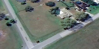 Welcome to 7016 Coral Ridge Road, Sebring, FL--a prime on Spring Lake Golf Resort in Florida - for sale on GolfHomes.com, golf home, golf lot