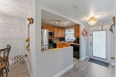 Great first floor 2/2 condo located in the 55+ community of on Sunrise Lakes Phase III in Florida - for sale on GolfHomes.com, golf home, golf lot