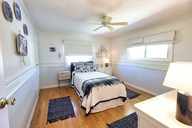 2bed/2bath home with a lovely golf course view in Barefoot Bay! on Barefoot Bay Golf Course in Florida - for sale on GolfHomes.com, golf home, golf lot