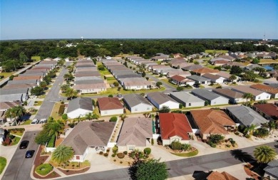 Immaculate 2 bedroom, 2 bath STUCCO BUNGALOW VILLA in Bartow on Pennbrooke Fairways in Florida - for sale on GolfHomes.com, golf home, golf lot