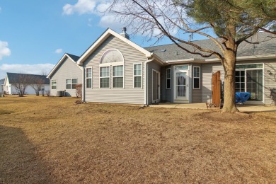 This, move in ready maintenance free ranch home. 2-bedroom on Carillon Lakes 3 Hole Course in Illinois - for sale on GolfHomes.com, golf home, golf lot