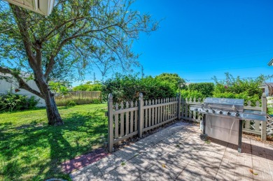 Welcome to 526 Oxford Drive, Venice, FL!
Nestled in the on Jacaranda West Country Club in Florida - for sale on GolfHomes.com, golf home, golf lot
