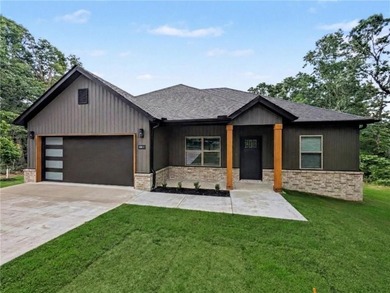 Welcome To Your Next Home At 4 Bayloch Lane! This Plan Has Built on Bella Vista Country Club - Highlands in Arkansas - for sale on GolfHomes.com, golf home, golf lot