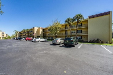 WOW! Fabulously updated 2nd floor unit with a perfect North on Quail Run Golf Club In Naples in Florida - for sale on GolfHomes.com, golf home, golf lot